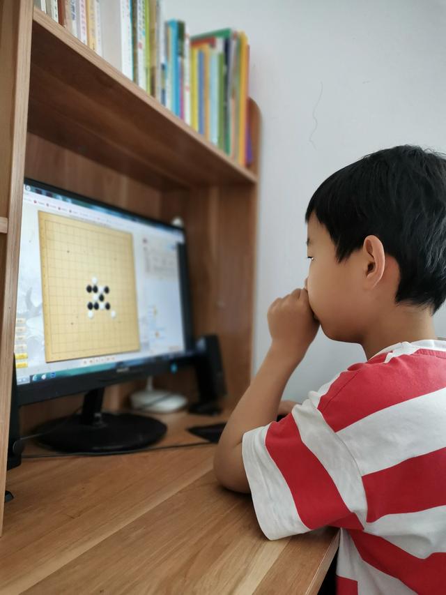 万宁五子棋网页版（五子棋网页版入口）
